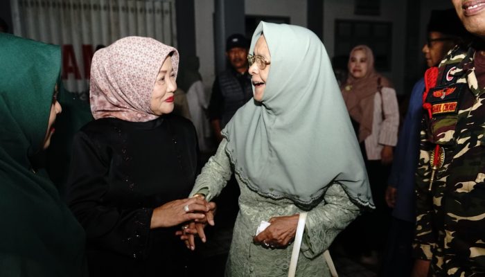 Berlangsung Khidmat, Wakil Bupati Malang Hadiri Haul ke-6 Almagfirulah Prof. Dr. KH. M. Tholchah Hasan