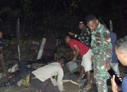Pos Mahen Satgas Yonif 741/GN Sigap Bantu Padamkan Api Rumah Warga Kebakaran di Daerah Perbatasan