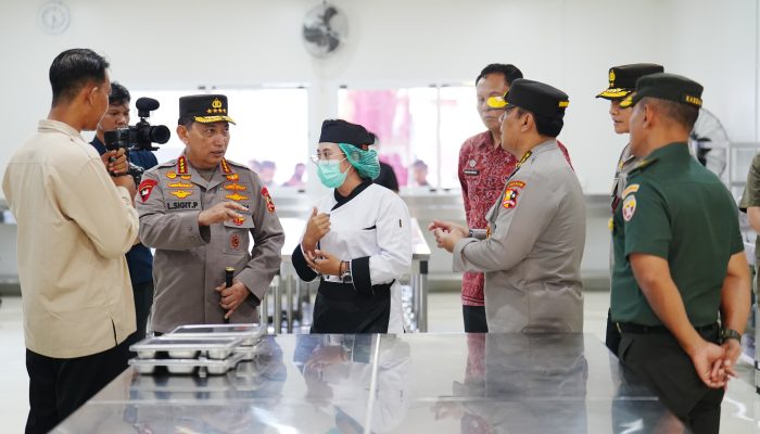 Kapolri Tinjau SPPG Polda Bali, Pastikan Dukung Program MBG Pemerintah