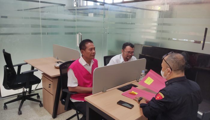 Penyerahan Tsk dan BB Penyidik ke JPU (Tahap II): Korupsi Perizinan Pembangunan Rumah Bersubsidi di Kabupaten Buleleng