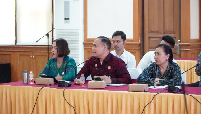 Kakanwil Kemenkum Bali Tegaskan Komitmen Bersama dalam Evaluasi Kinerja dan Pembangunan ZI Menuju WBK/WBBM