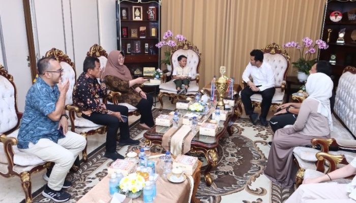 Plt. Gubernur Jatim Terima Apresiasi Anak Berprestasi Asal Bojonegoro