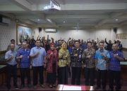 Disnakertrans Jatim Fasilitasi Penyerahan 18 Ijazah Eks Karyawan yang Ditahan PT Tedmonnindo Pratama Sentoso Sidoarjo