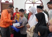 Walikota Jaksel Berikan Santunan Anak Yatim di Musala Nurul Jihad