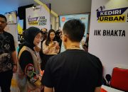 Vinanda Meresmikan Pembukaan Kediri Urban Job Fair 2025 Di IIK