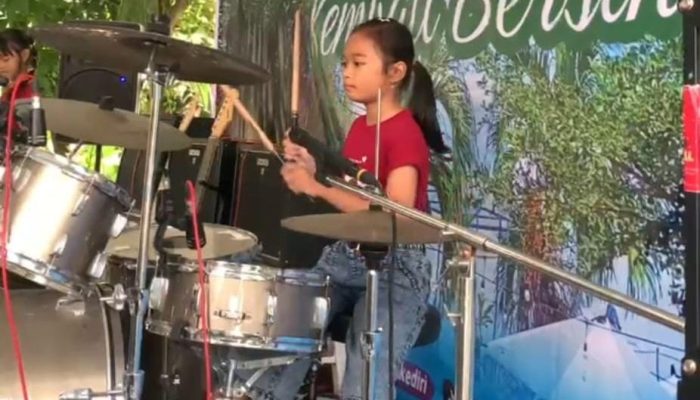 Mikhayla Aluna Prisha Drummer Cillik Talenta Muda Asal SDN Burengan 2 Kota Kediri