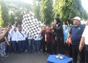 Berangkatkan Jalan Sehat, Mbak Wali Harapkan Pelajar Bisa Olahraga Tiap Hari