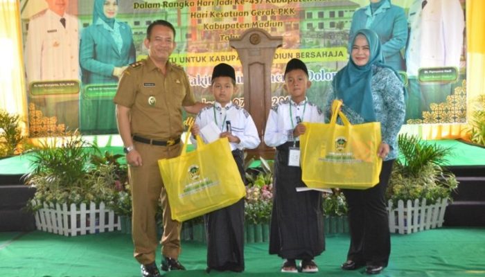 Khitan Massal Warnai Peringatan Hari Jadi ke-457 Kabupaten Madiun dan Hari Kesatuan Gerak PKK