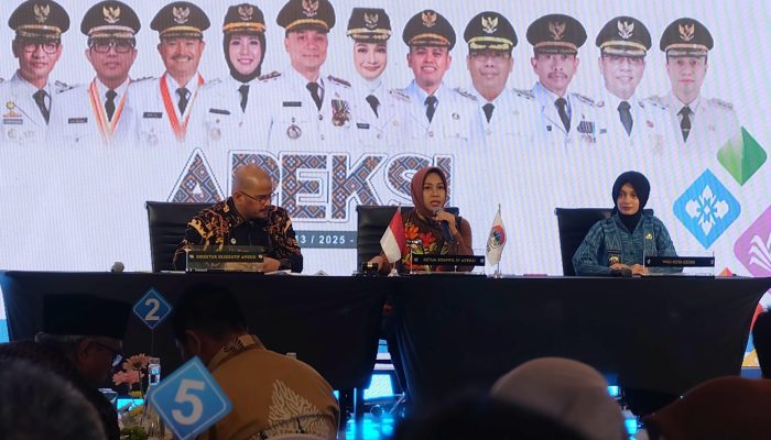 Rapat Pleno 13 Delegasi Komwil IV, Sepakat Tahun Depan Apeksi Dilaksanakan di Denpasar