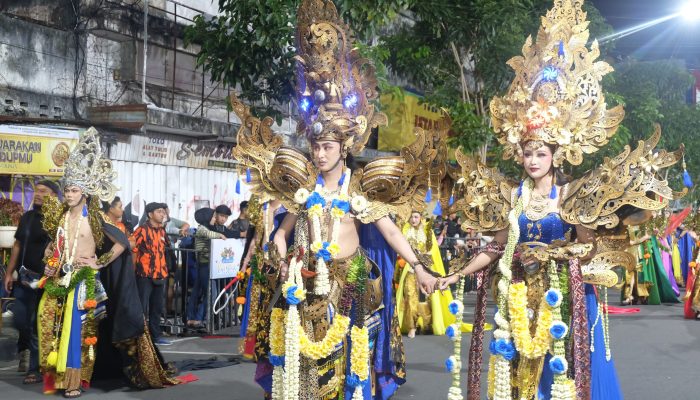 Antusias Ribuan Warga Saksikan APEKSI Nite Carnival