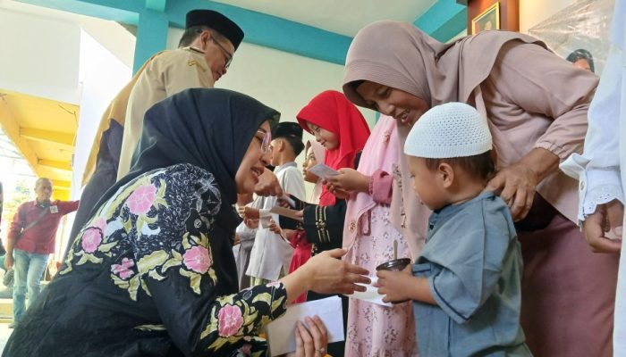 Bulan Muharram 1447 H. Ketua PKK Mela Rusdi Santuni Anak Yatim
