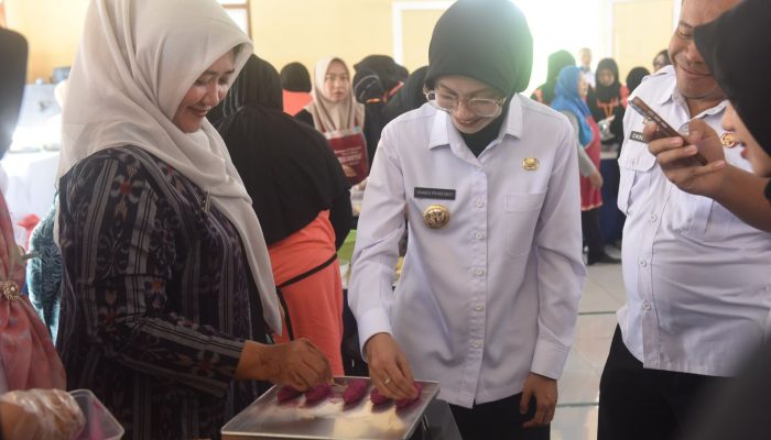 Tinjau Pelatihan Kewirausahaan, Mbak Wali: Ini Upaya Pemerintah Lakukan Pemberdayaan Ekonomi Bagi PEKKA
