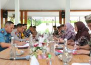 Urai Kemacetan Jalur Situbondo-Banyuwangi, Bupati Ipuk Ajukan Bantuan Penambahan Kapal di Pelabuhan Ketapang