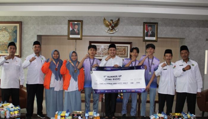 Bupati Rusdi Apresiasi 3 Pelajar MAN 1 Pasuruan Juarai Kompetisi Robotika Dunia