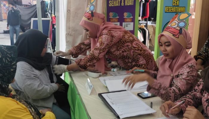 Ribuan Warga Ikuti Cek Kesehatan Gratis di Rembang Expo 2025