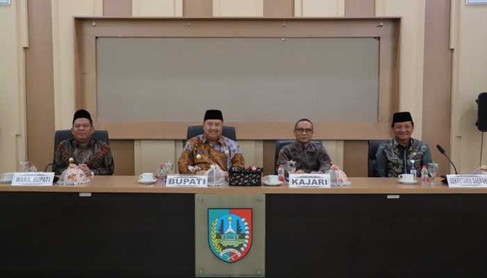 Bupati Jombang Warsubi Dorong Transparansi Desa Melalui Aplikasi Jaga Desa