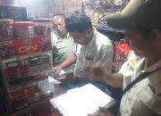 Aparat Sidoarjo Tindak Tegas Penjualan Rokok Ilegal, Dua Pedagang Diamankan