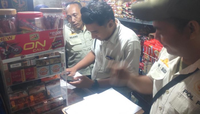 Aparat Sidoarjo Tindak Tegas Penjualan Rokok Ilegal, Dua Pedagang Diamankan