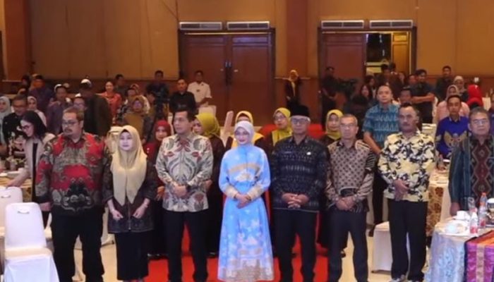 Wujudkan Kota Kediri MAPAN, Wali Kota Vinanda Beri Penghargaan Wajib Pajak