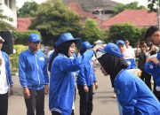 Mbak Wali Berangkatkan KKN Tematik UN PGRI Kediri, Harap Mahasiswa Hadirkan Solusi Nyata Bagi Masyarakat