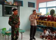 Tanamkan Disiplin dan Cegah Bullying Sejak Dini, Bhabinkamtibmas dan Babinsa Kunjungi TK Pandu Kumara Sumerta Kelod