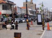 Wujudkan Estetika Kota, DPUPR Kota Kediri Tertibkan Kabel Semrawut di Kawasan Jalan Stasiun