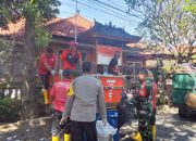 Bhabinkamtibmas Sumerta Kelod Ajak Warga Pilah Sampah dari Rumah Usai Penyisiran Seputaran Lingkungan Desa