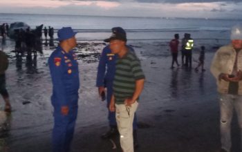 Polres Jembrana Gerak Cepat Tangani Paus Sperma Terdampar di Melaya