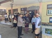Bhabinkamtibmas Sumerta Kauh Atensi Kunjungan Menteri Pendidikan di SD Negeri 6 Sumerta