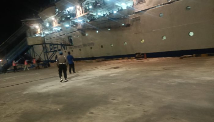 Pengamanan Kedatangan KM Leuser di Pelabuhan Benoa Berjalan Aman, Ratusan Penumpang Diperiksa