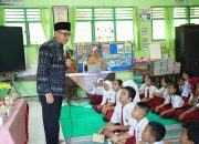 Gus Qowim Ajak Siswa SDN Sukorame 5 Kediri Tanamkan Akhlak dan Optimisme Sejak Dini