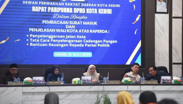 Rapat Paripurna DPRD Kota Kediri: Wali Kota Vinanda Paparkan Tiga Raperda Strategis