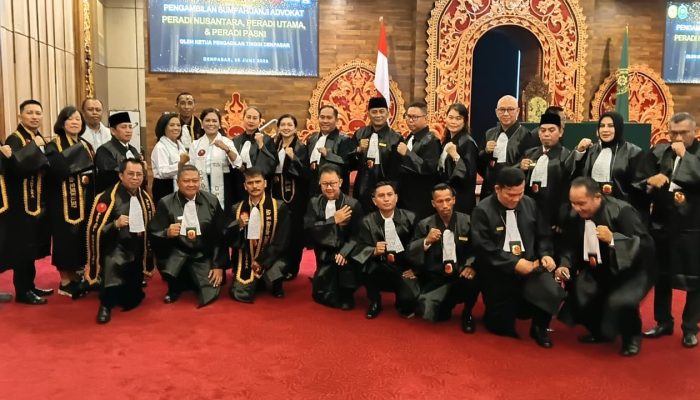 “Jadilah Advokat yang Bersih dan Jujur” — Pesan Ketua PT Denpasar saat Sumpah 47 Advokat PERADI Nusantara