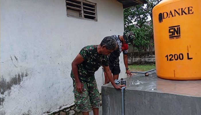 Kebut Target, Satgas TMMD 129 Kodim 1605/Belu Pasang Instalasi Pipa 5 Unit Sumur Bor