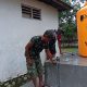 Menyambung Asa Air Bersih, Kemanunggalan TNI dan Rakyat di Pemasangan Pipa TMMD 129 Kodim 1605/Belu