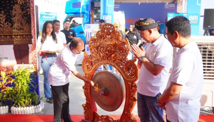 “Kejaksaan Hadir Melayani, Bukan Hanya Menegakkan Hukum!”: Kajati Bali Buka Bazar Pelayanan Publik 2026