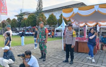 Babinsa Penatahan Bersinergi Amankan Pembukaan Kompetisi Sepak Bola Liga Sembilan IV 2026