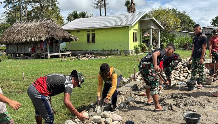 Perkuat Akses Pertanian, Satgas TMMD Bangun Tembok Penahan Jalan Usaha Tani Sepanjang 1.500 Meter
