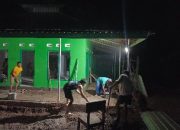 Malam Hari, Satgas TMMD 129 dan Warga Kompak Lanjutkan Pembangunan Musala
