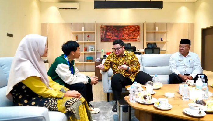 Bangga, Mas Dhito Beri Beasiswa Siswa Peraih Medali Emas LKS Nasional 2026