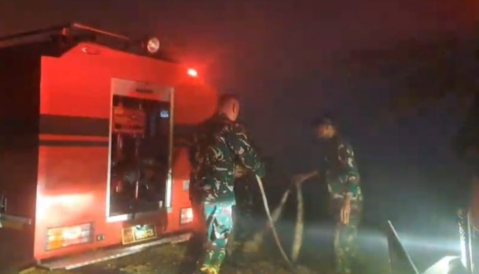 Kodam IX/Udayana Gerak Cepat Tangani Kebakaran Denpasar, Empat Mobil Damkar Bantuan Kasad Dikerahkan