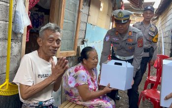 Hari Lalu Lintas Bhayangkara ke 71, Satlantas Polres Jembrana Hadir Berbagi untuk Warga yang Membutuhkan