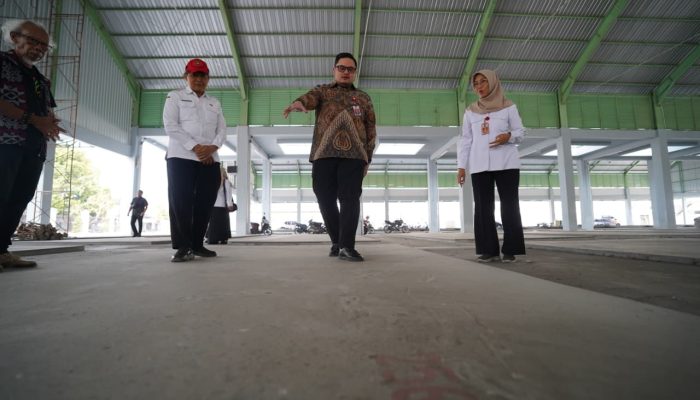 Buka Peluang Bagi Pedagang Baru, Mas Dhito: Pasar Ngadiluwih Beroperasi 24 Jam